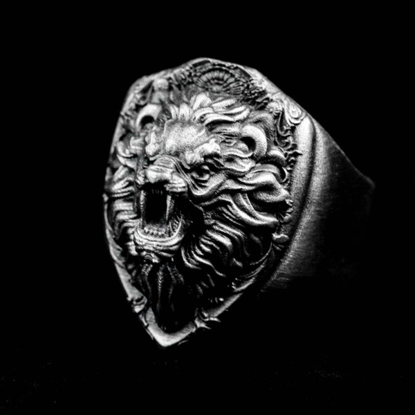 Shield-shaped ferocious beast mighty lion ring Lion King domineering relief design niche design 925 silver brass for men and women