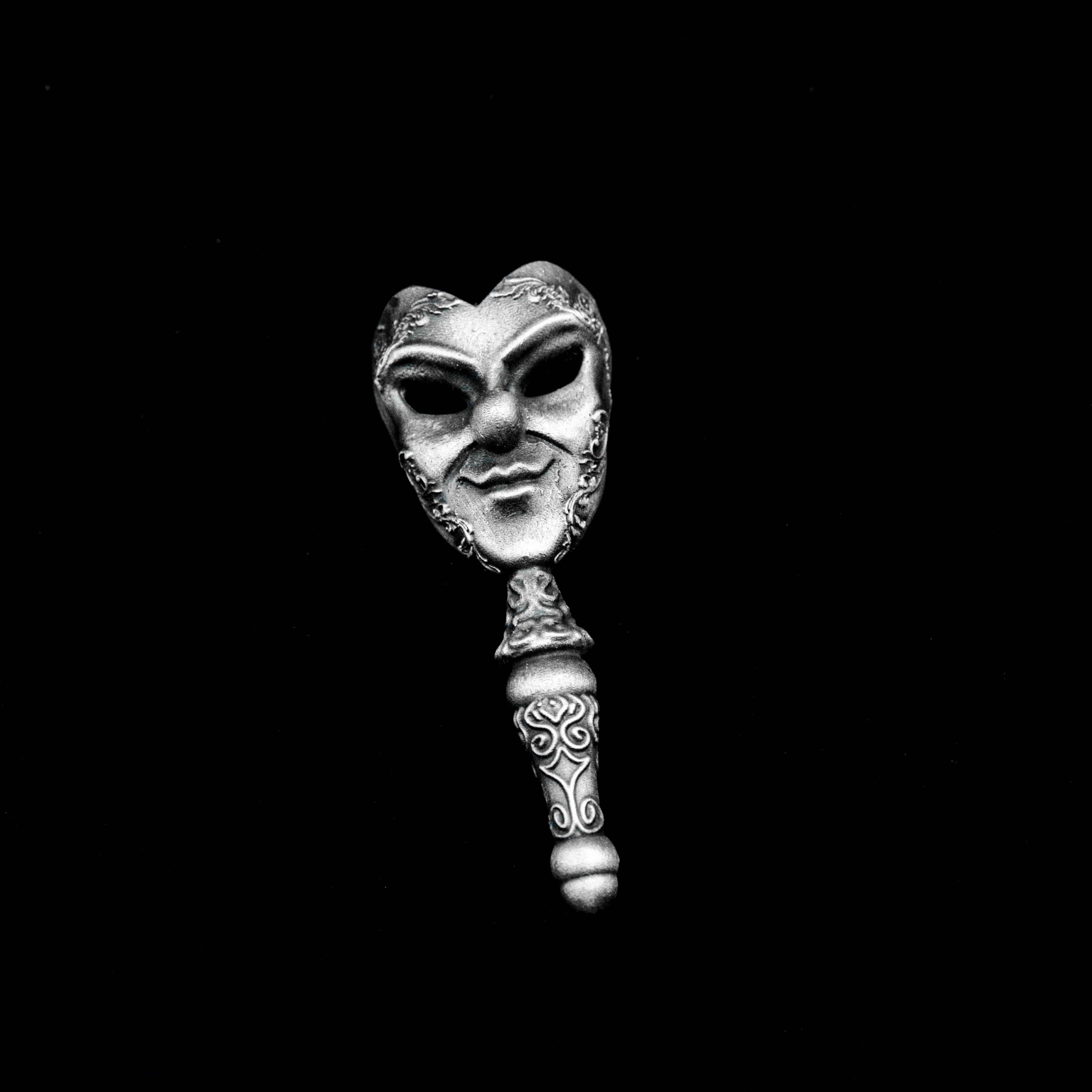 Ghost Mask Masquerade Pendant Necklace Decoration Exquisite Evil Clown Venetian Mask American Jewelry 925 Silver Brass Unisex