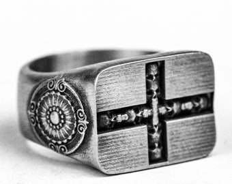 Men's Viking Ring Antique Cross Nordic Pagan Templar Teutonic Knights Christian Jesus Solid Cast Jewelry Gift 925 Silver Brass