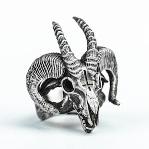Widderkopf, Pentagramm, Kreuz, Ring, Schaf, Sternzeichen, Maskottchen, Widder, Astrologie, Anführer, Herr, 925er Sterlingsilber, Messing, Herrenschädel, Heiliges Monster