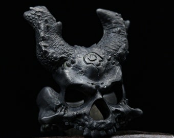 Bague mortuaire corne de démon crâne rétro punk mort franc-maçon rock moto carie bijoux exquis en laiton argenté 925 hommes et femmes monstre