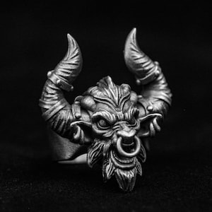 Anillo Demonio Toro Enojado Toro Minos Toreo Zodiaco Toro Bisonte Toro Negro Cultura Alta Joyería 925 Latón Plata Hombres y Mujeres