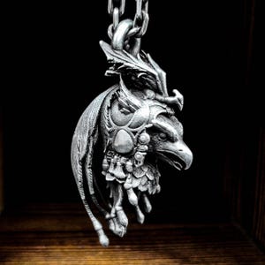 Corrupted Griffin Warbeast Pendant, Celtic Griffin Pendant Necklace - Griffin Guardian Against Evil and Lies - Silver Men&#39;s Necklace