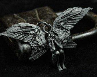 Trauriger Dämon Gefallener Engel Anhänger Halskette Große Flügel Elfe Mädchen Hexe Gebet Geschenk Mode Silber Schmuck 925er Silber Messing Männer und Frauen