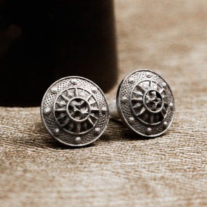 Sunflower totem earrings, Mayan totem earrings, sun on coins, shield-shaped totem earrings, 10*10mm earring accessories