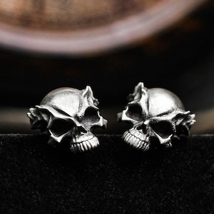 Mutated half skull earrings, cool skull earrings for the upper jaw, fashion skull statement, artisan boutique skull art