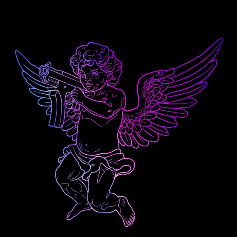 Pu&ograve; includere: Illustrazione al tratto al neon di un cherubino che tiene in mano un mitra, su sfondo nero. Le ali e la pistola del cherubino sono evidenziate da una sfumatura di blu e viola. Il cherubino &egrave; in ginocchio, con un piede in avanti.