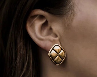 vintage CHANEL metalasse earrings / gold statement