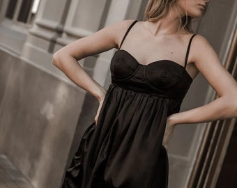 DOLCE & GABBANA svart bustierklänning i siden /