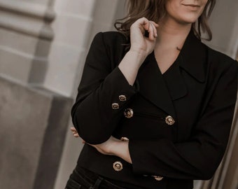 rogue blazer / cropped / gold statement buttons