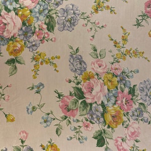 Vintage Cabbage Rose Fabric Remnant 23 X 27 - Etsy