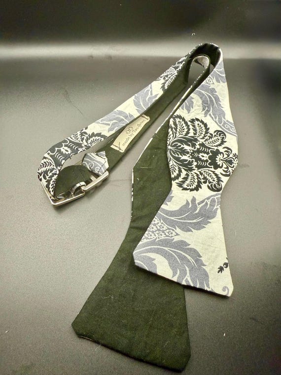 Black & White Floral Self Tie Bow Tie with silver hardware