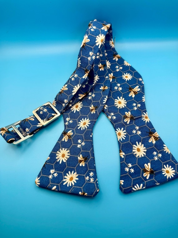 Blue Self Tie Bow Tie with White Daisy and Bees. silver hardware STBT156