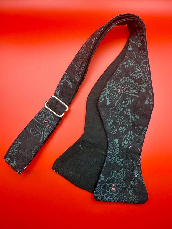 Black w/ Red Flower Self Tie Bow Tie with silver hardware