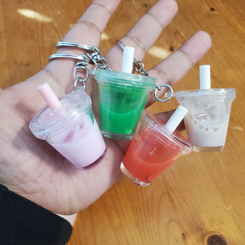 Agua de fresa Keychain