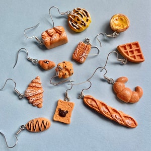 Bread dangle Earrings, Pair.  Quirky jewellery, funky, cute and fun earrings,  #food #french stick, baguette!