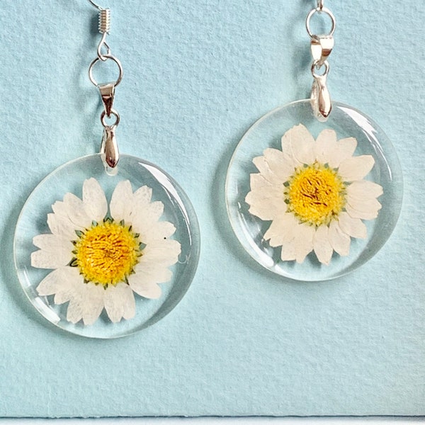 Daisy Flower in Resin base dangle earrings delicate and dainty, birthday or anniversary present, yellow and white flower