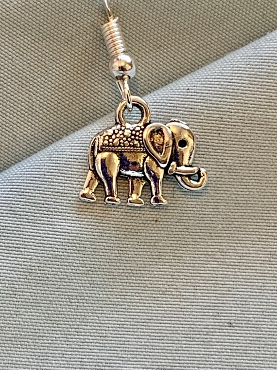 Elephant dangle earrings outlet