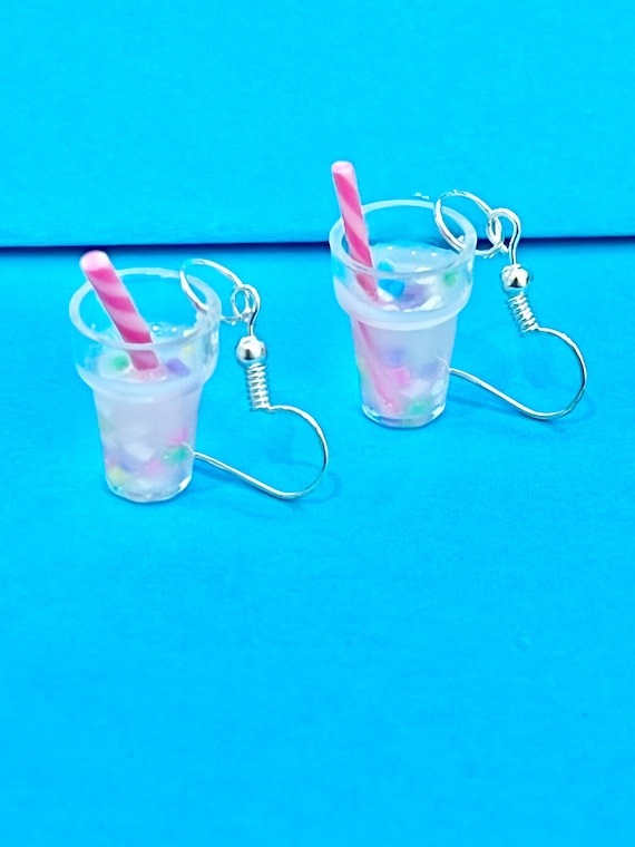 MILK X SODA PASTEL BEAR EARRINGS BLUE MILK X SODA PASTEL BEAR EARRINGS BLUE