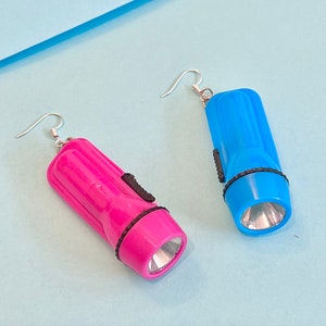 Pendientes colgantes con forma de antorcha, súper peculiares, divertidos y modernos #tiempodefiesta