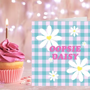 Oopsie Daisy あらゆる機会に使えるグリーティングカード (イギリス)、かわいいバースデーカード、フラワーカード、フラワーパワー、チェック、友人へのカード (プリント ピンク/グリーン)