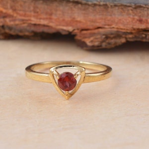 Garnet Ring, Gemstone Ring, Dainty Garnet Ring, Wedding Ring, Minimalist Garnet Ring, Garnet Jewelry For Women, Red Stone Minimalist Ring