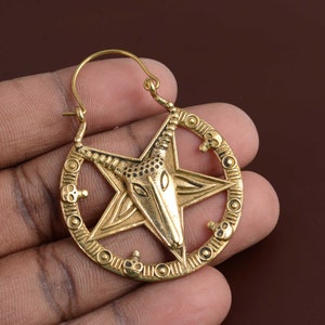 Vintage Puffy 10K Yellow Gold Star Shaped Charm for a Pendant or Hoop Earrings, handmade jewelry, christmas gifts