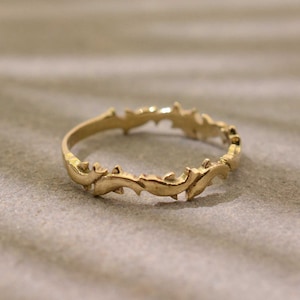 Tiny Fish Band Ring for Sea Lover, 14k Gold Minimalist Jewelry, Summer Jewelry, Beach Jewelry, Dainty Gold Ring, Fish Band, sh -lclk