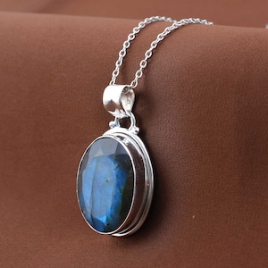 Natural Labradorite Gemstone Handmade Brass Pendant, Vintage Labradorite Jewelry Pendant Gift For mother&#39;s Day Gift
