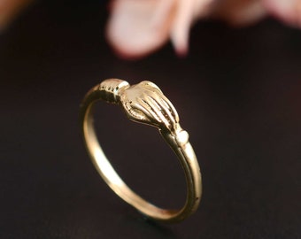 14K Gold Gimmel Ring: Antique Fede & Claddagh Style