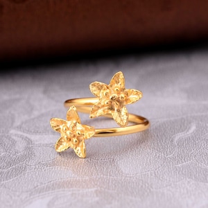 Flower ring, nature ring, Brass ring, floral ring, flower jewelry for women, gold statement ring, adjustable flower ring, unique ring,