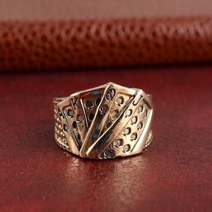 Carte da poker Anello in acciaio al titanio Carte da gioco Anello di agitazione Anello di ansia per alleviare lo stress Per le donne Uomo Anello di fidanzamento con promessa di matrimonio