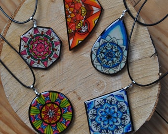 Drawing necklace and epoxy resin