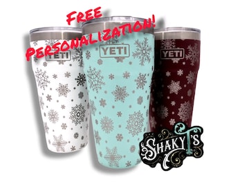 26oz - 360 Snowflake design laser engraved on a Yeti stackable tumbler with straw lid