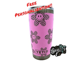Diseño de flor a cuadros 360 Happy de 20 oz, grabado a láser en un vaso Yeti. Disponible en varios colores.