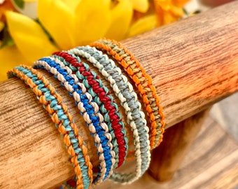 Bracciale macrame Boho, braccialetto dell'amicizia, regolabile impermeabile, gioielli in corda cerata, unisex, colorato, hippie, idee regalo, minimal, surfista