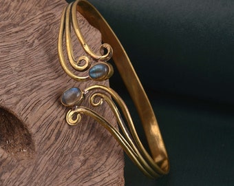 Handmade Labradorite Cuff Bangle: Adjustable Gemstone Bracelet