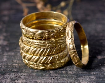 Conjunto de anéis empilháveis em ouro 14K: alianças texturizadas, conjunto de 6 peças