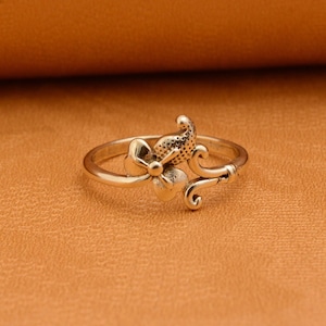 Floral ring, Brass Ring, Flower Ring, multi flower ring, Vintage Ring, gift for her, dainty ring, boho ring, handmade ring, women ring, gift