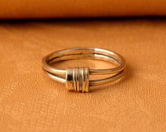 Anillo de alambre dorado hecho a mano: Anillo ancho de latón con diseño llamativo