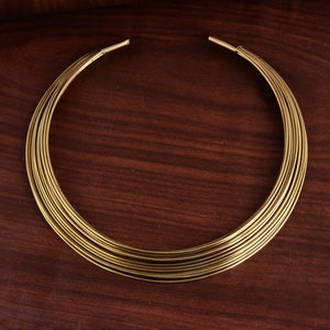 Gold neck cuff, simple wire necklace, gold rigid choker, african cuff necklace, shiny golden rigid necklace, double wire necklace, steel
