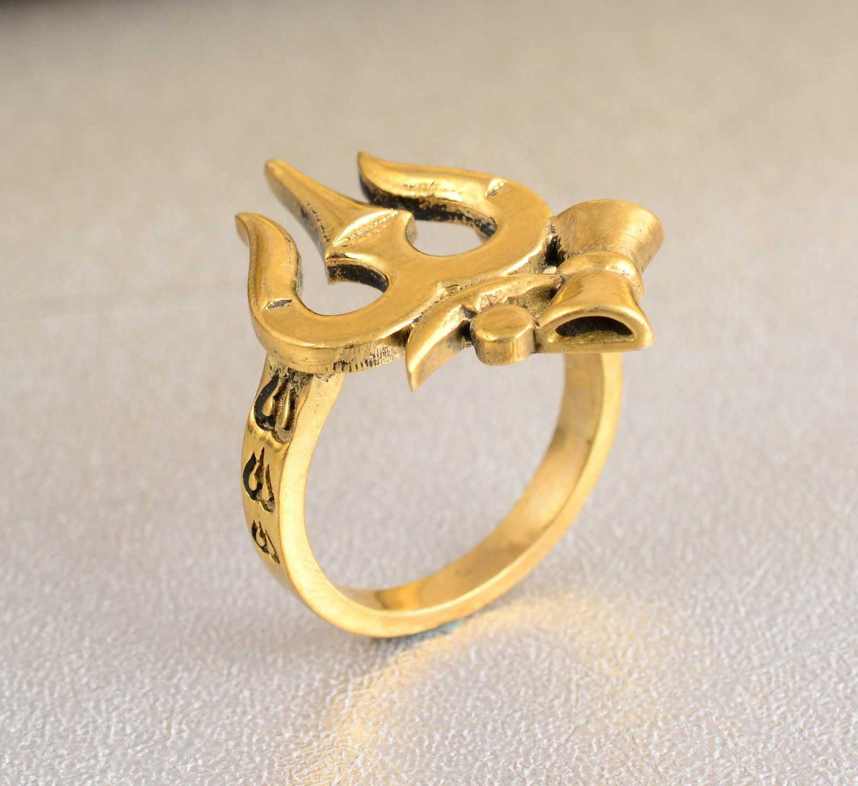 Showroom of 22k 916 trishul with cz diamond gold ring for mens | Jewelxy -  238638