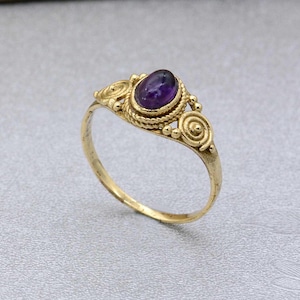 Amethyst Ring, Minimalist Wedding Band Ring, Elegant  Amethyst Ring, Anniversary Gift for Her, Women Everyday Ring