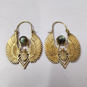 Pendientes de escarabajo de labradorita de latón: joyas de talismán egipcio