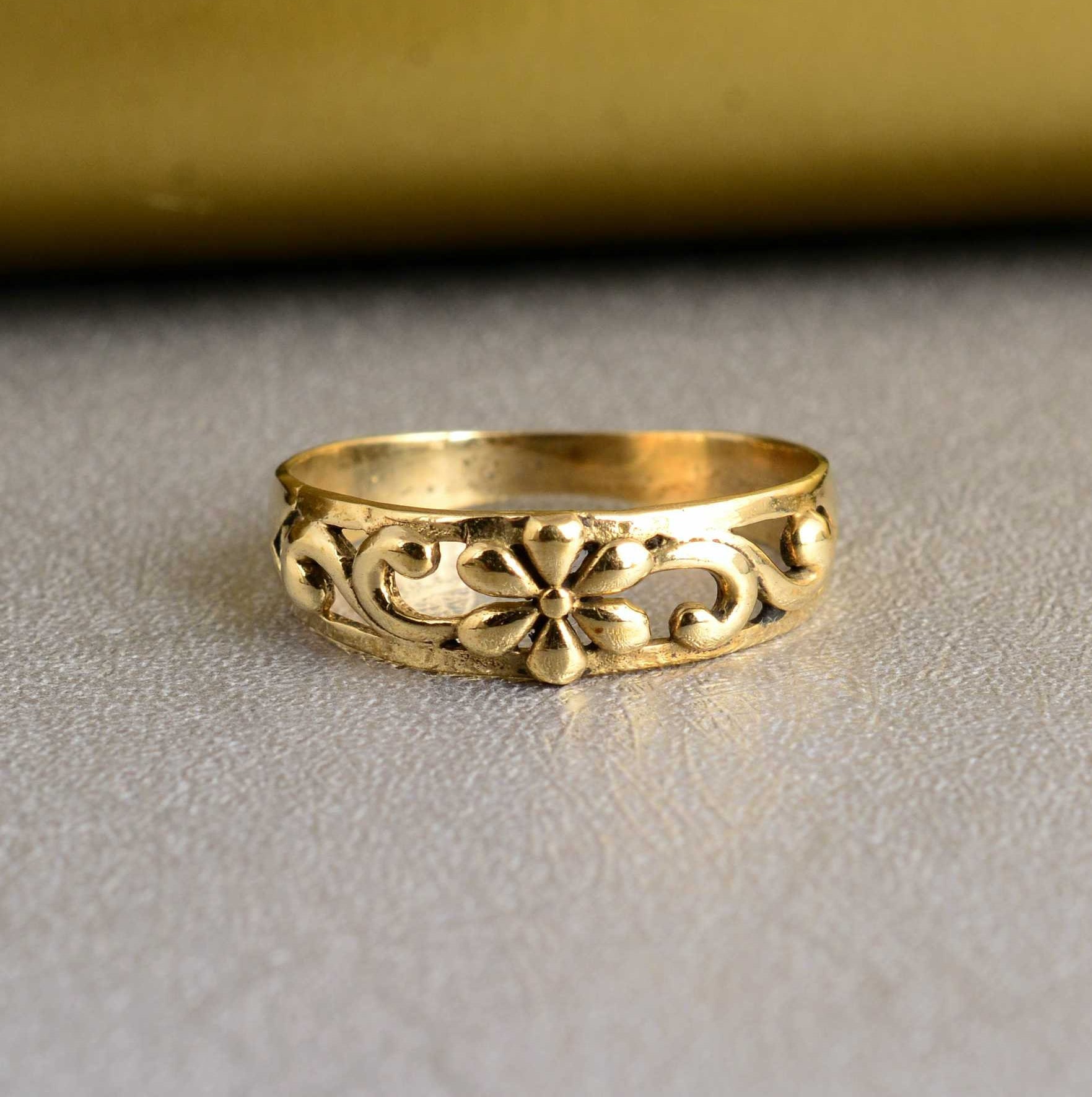 Flower Ring, Floral Ring, Floral Eternity Band, Y2k Ring