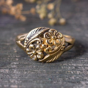 Floral ring, Brass Ring, Flower Ring, multi flower ring, Vintage Ring, gift for her, dainty ring, boho ring, handmade ring, women ring, gift