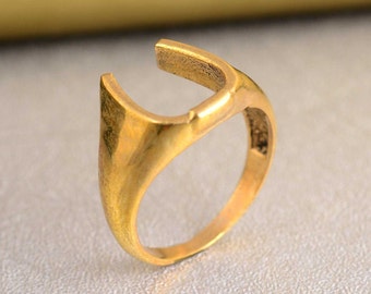 Lucky Horseshoe Ring: Good Luck Charm Jewelry