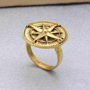 Gold North Star Ring: Unisex Nautical Starburst Jewelry