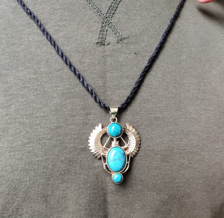 ターコイズスカラベネックレス：エジプト復興期のカブトムシペンダント