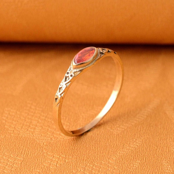 Anello corniola, anello minimalista placcato oro, anello delicato, anello d'oro corniola, anello Midi, regalo per lei, anello Boho